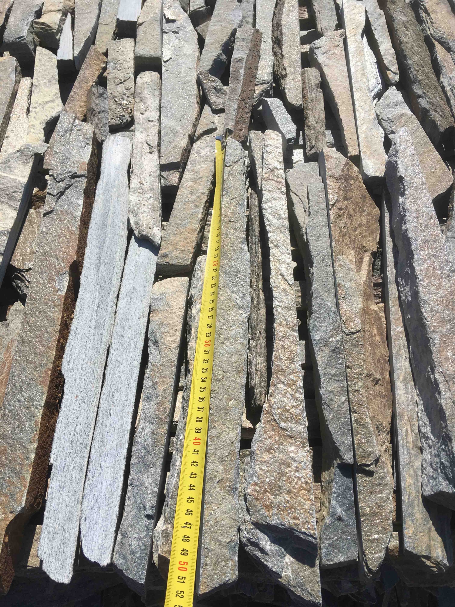 Горбушка златолит мультиколор для облицовки купить в Абакане