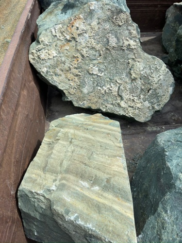 Ландшафтные глыбы зелёные 200-500 килограмм купить в Абакане