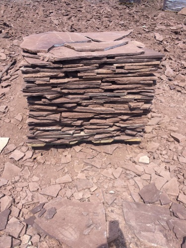 Плитняк лемезит бордовый для цоколя 1,5-2 см купить в Абакане