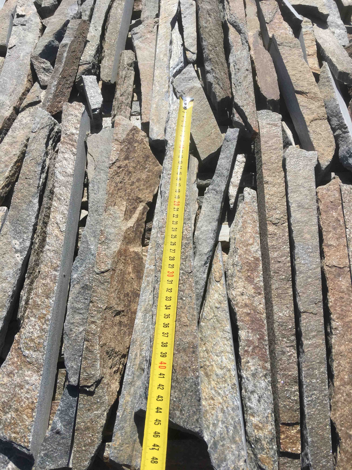 Горбушка златолит мультиколор для облицовки купить в Абакане