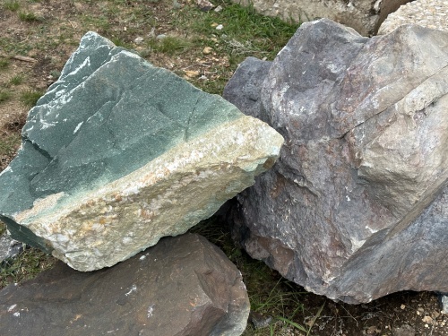 Камни для ландшафтного дизайна зелёные 10-60 килограмм купить в Абакане