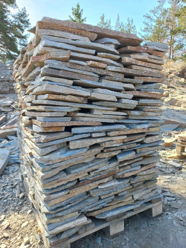 Плитняк златолит серебристый для фасада купить в Абакане