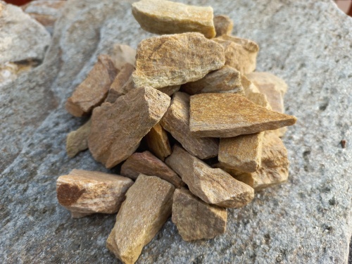 Златолит жёлтый декоративная каменная крошка купить в Абакане