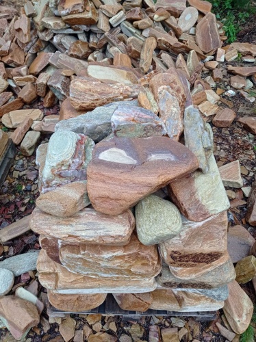 Златолит жёлтый, жёлто-зелёный глыбки и валуны для ланшафтного дизайна купить в Абакане