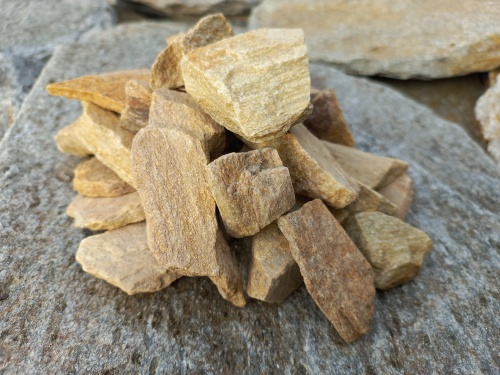 Златолит жёлтый декоративная каменная крошка купить в Абакане