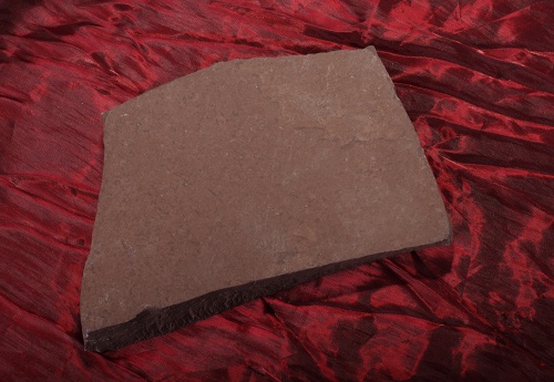 Плитняк лемезит бордовый для цоколя 1,5-2 см купить в Абакане