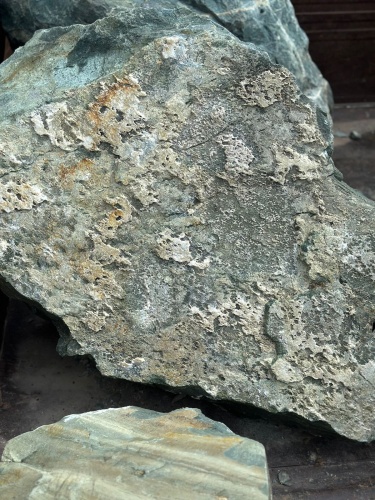 Ландшафтные глыбы зелёные 200-500 килограмм купить в Абакане