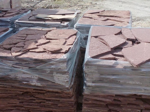 Плитняк лемезит бордовый для облицовки цоколя 20-25 мм  купить в Абакане