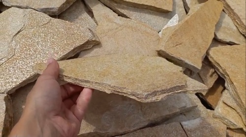 Плитняк златолит жёлтый для цоколя купить в Абакане