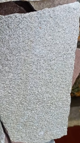 Плитняк златолит серебристый для фасада купить в Абакане